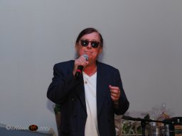 Künstler helfen Kinder - Mit Musik zur Menschlichkeit